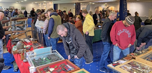 Royal County of Berkshire Militaria Fair listing picture 1