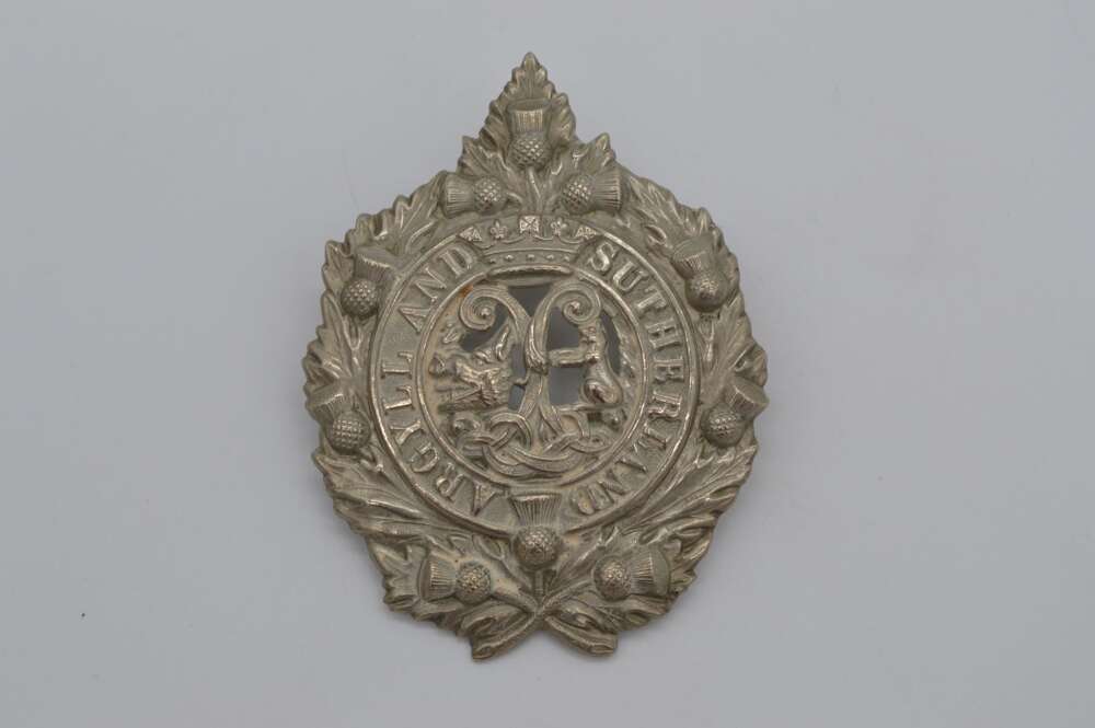 WW1 Argyll and Sutherland Highlanders Regiment Cap Badge