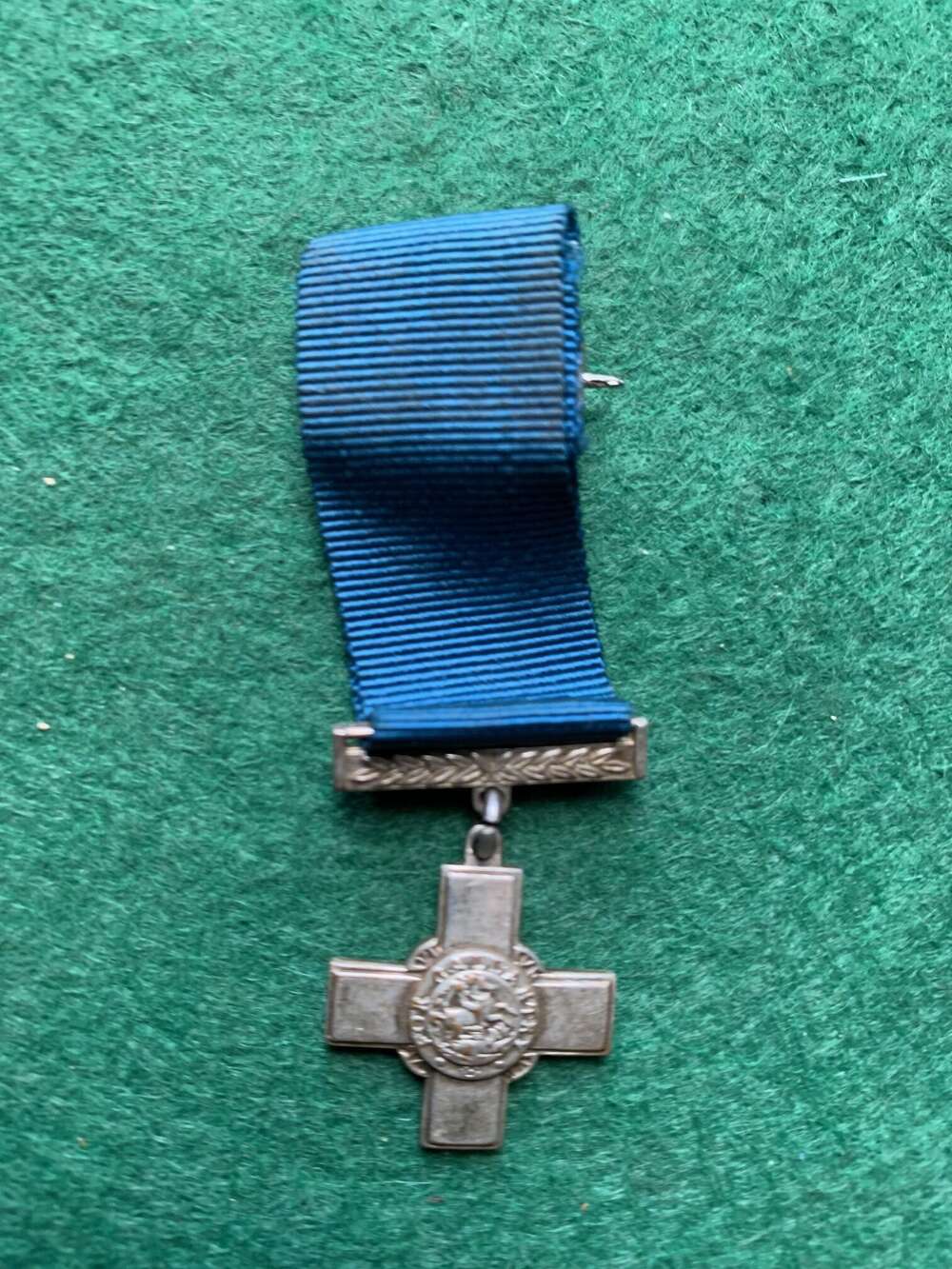 MINATURE GEORGE CROSS