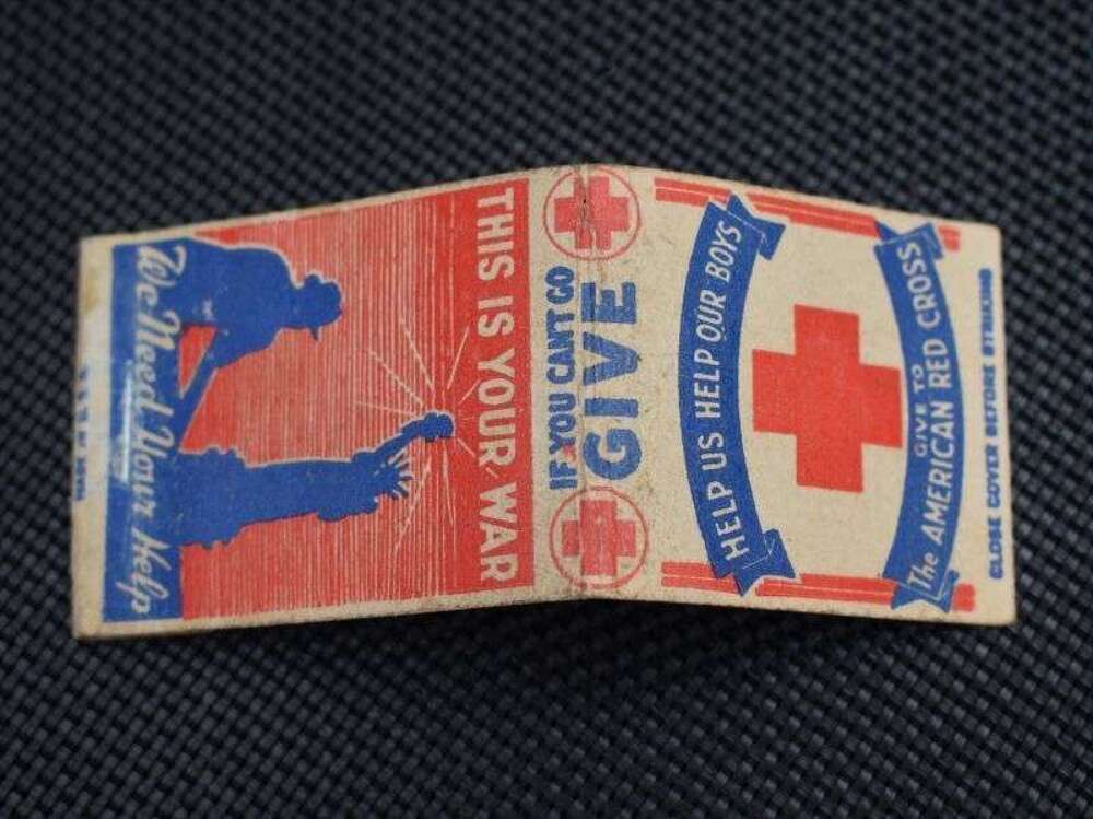 125) Original WW2 US Red Cross Patriotic Match Book If You Can&rsquo;t Give Help Us Help Our Boys
