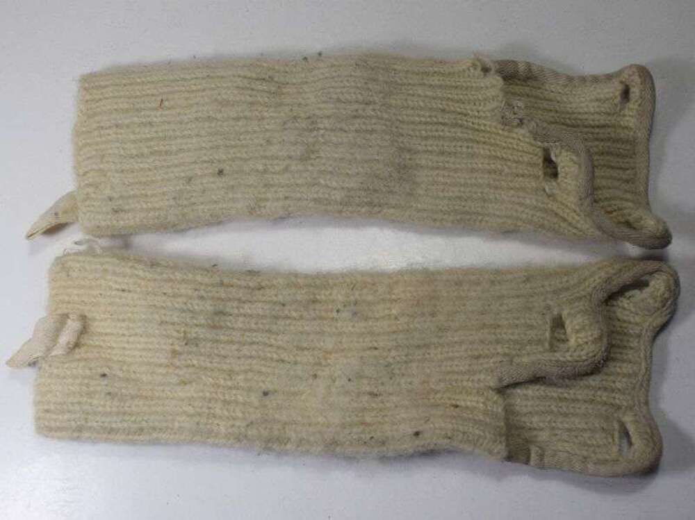 160) WW2 Era British Military Issue Fingerless Wrist Warmers