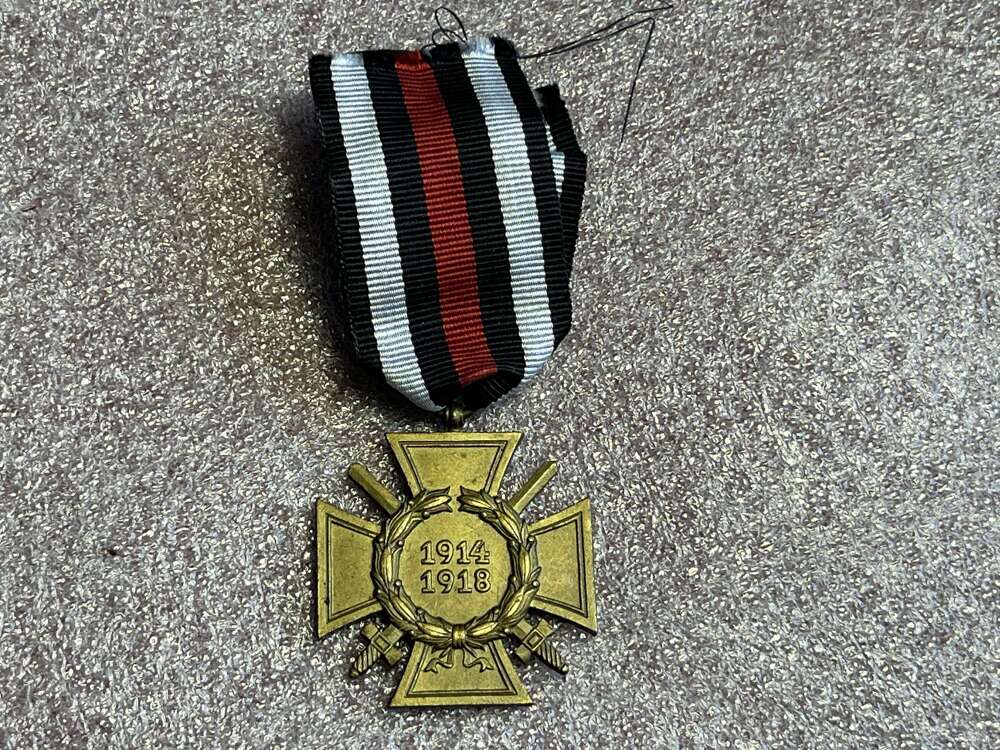 8) Lovely Near Mint Original WW1 German Honour Cross With Swords. Hindenburg Cross