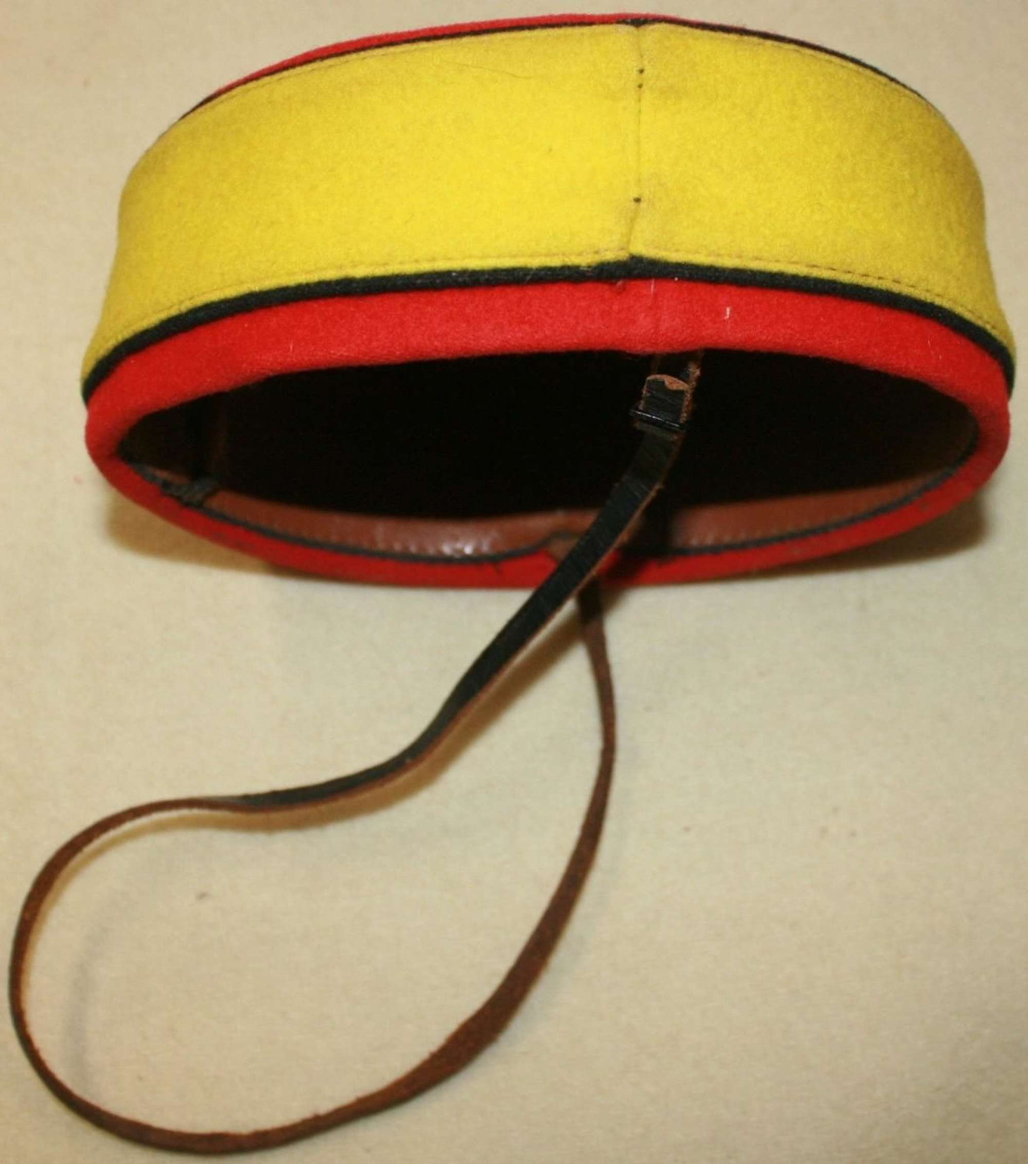 PILL BOX CAP