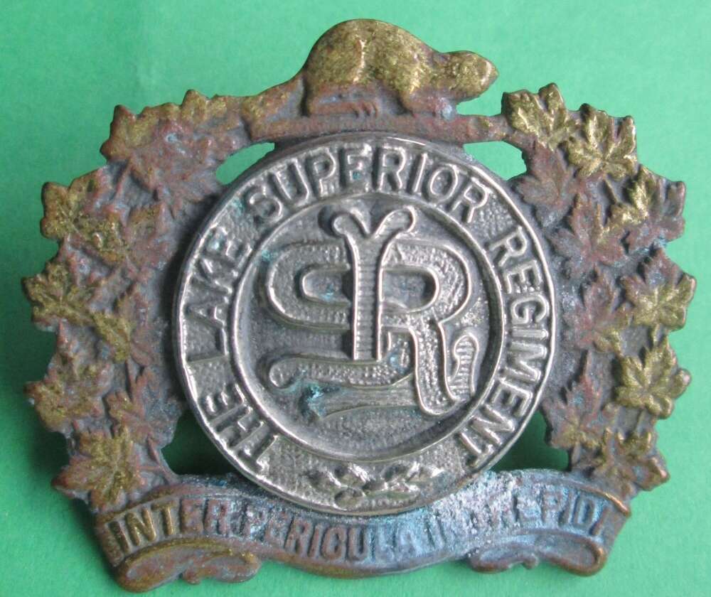 WWII period The Lake Superior Regiment Canada cap badge