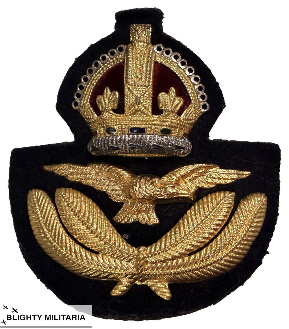 Original WW2 RAF Officer&rsquo;s Economy Cap Badge