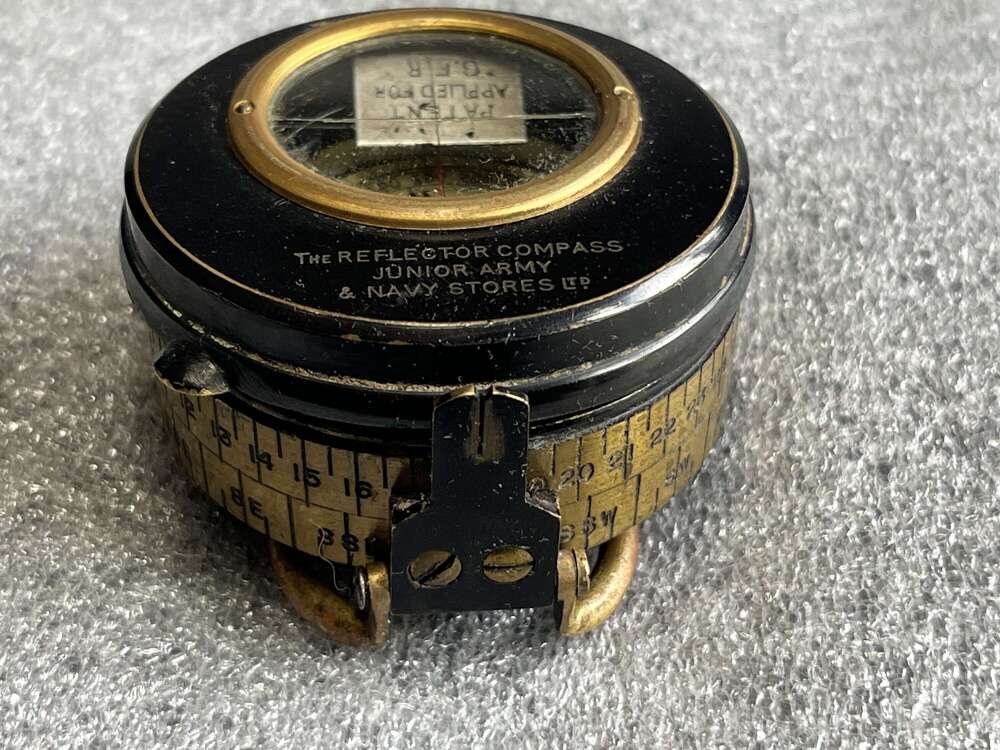 20) Interesting WW1 WW2 Liquid Filled The Reflector Compass Junior Army & Navy Stores Co L
