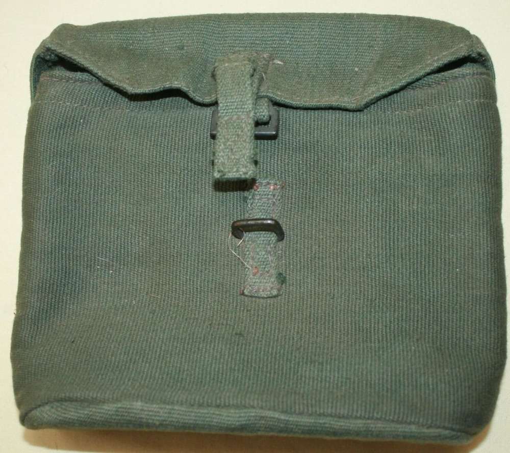 A 1945 DATED 44 PATTERN WEBBING BINOCULAR CASE