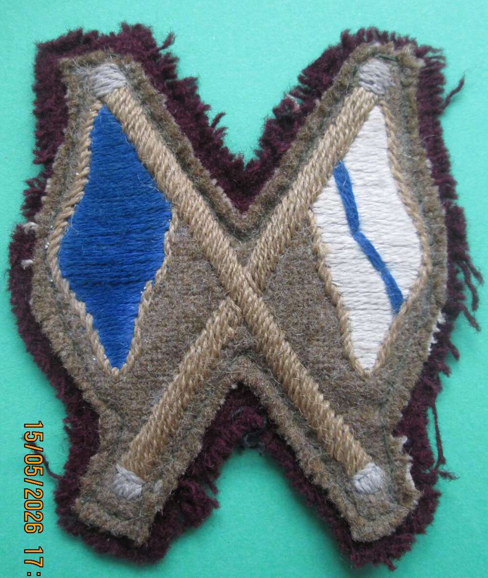 Signallers crossed flags proficiency badge