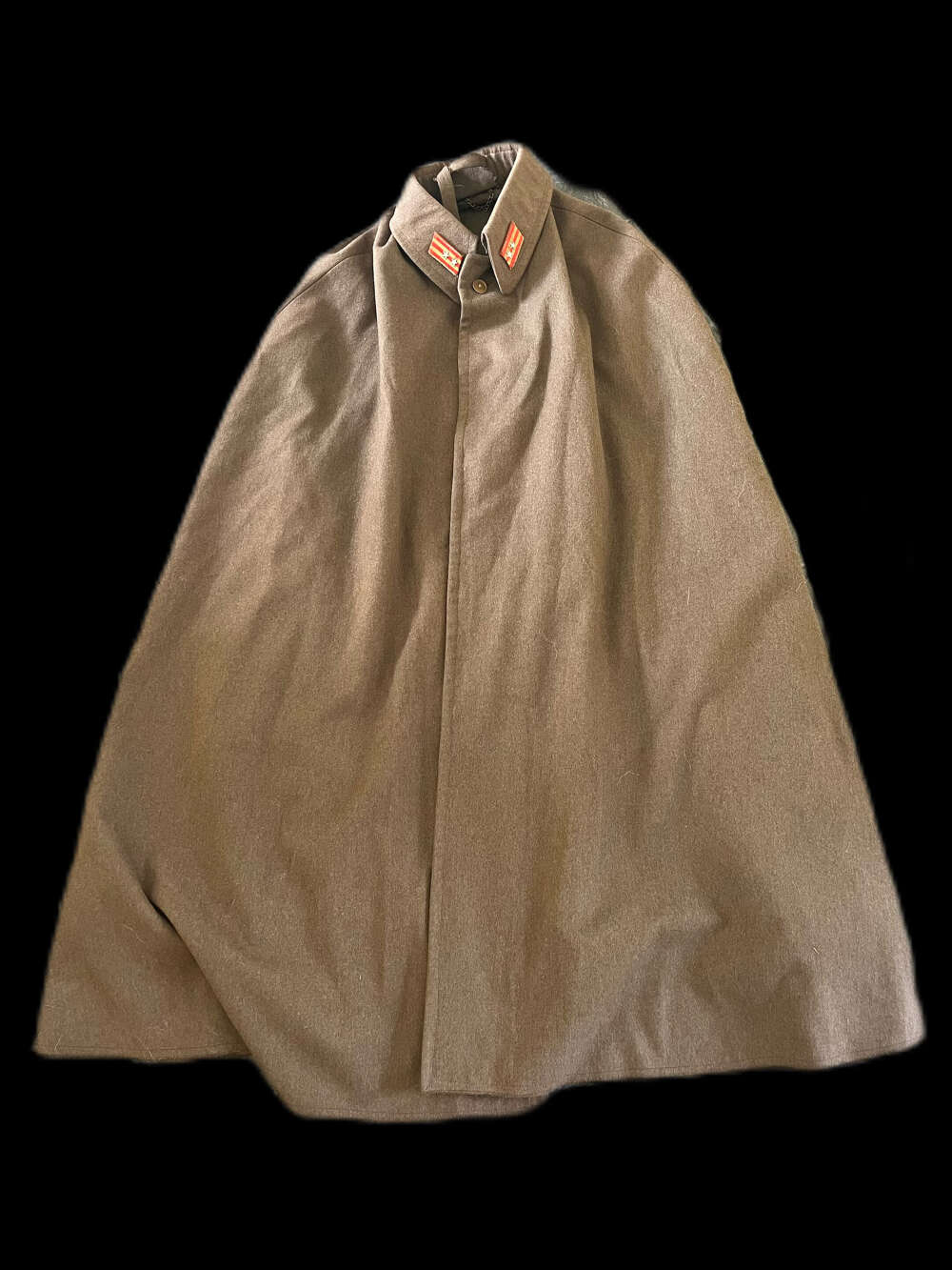 WW2 JAPANESE OFFICER'S OVERCOAT (NAMED)