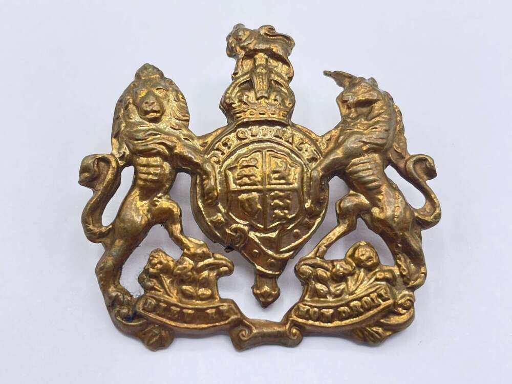 WW1 Period British Army General Service Cap Badge With Lugs