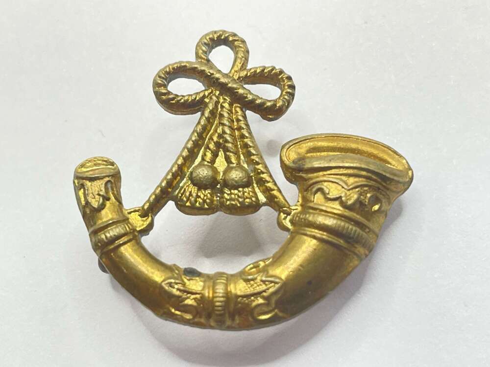 WW2 Period British Army Light Infantry Collar Badge
