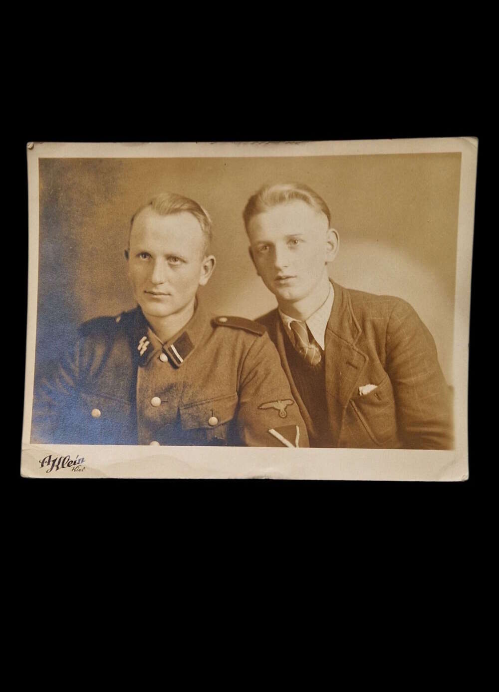 SS Sturmmann photograph.