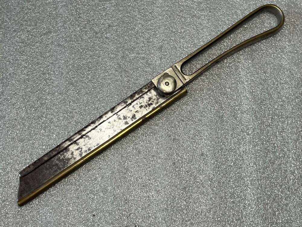 43) Good Original WW1 WW2 British Army Field Surgeons Finger Saw, Bone Saw