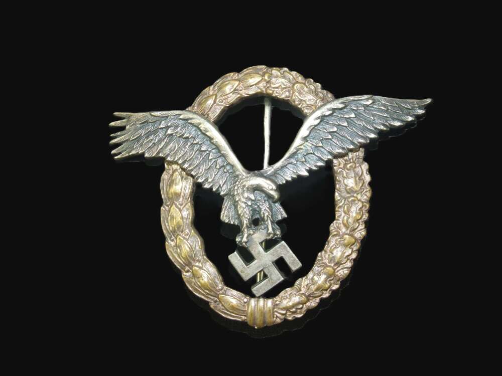 J1 Luftwaffe Pilots Badge in Tombak by Juncker.