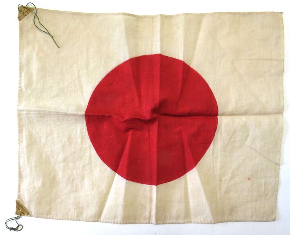Original WW2 Japanese "Meat Ball " Small Battle Cotton Flag