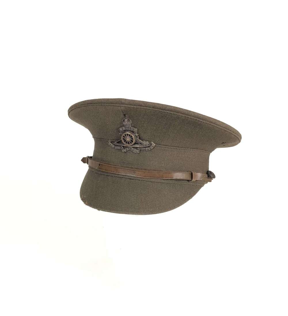 WW1 Royal Artillery Officer&rsquo;s Early War Peaked Cap.