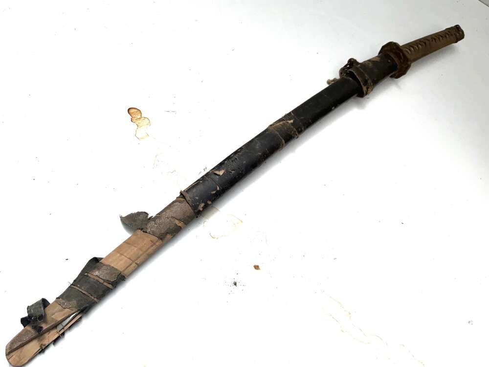 JAPANESE 2WW OFFICERS SWORD