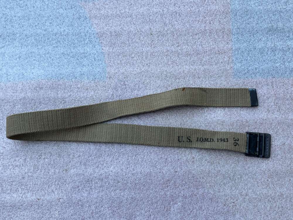 62) Nice Original WW2 US Army Issue Trouser Belt Dated 1943