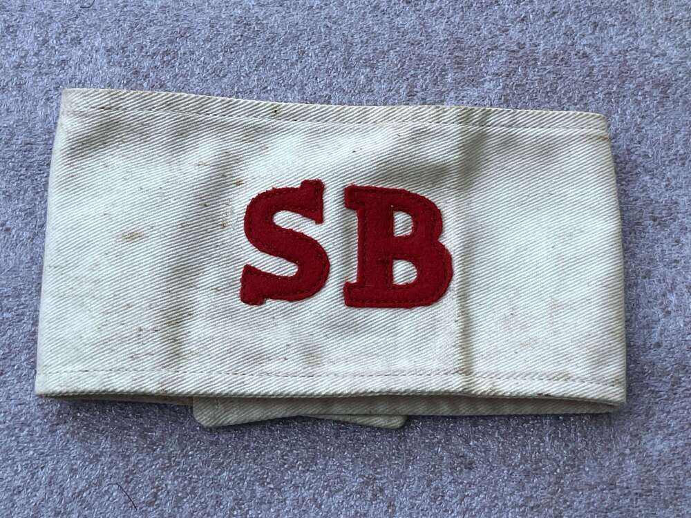 69) Very Nice Original WW1 WW2 British Army Stretcher Bearers SB Armband