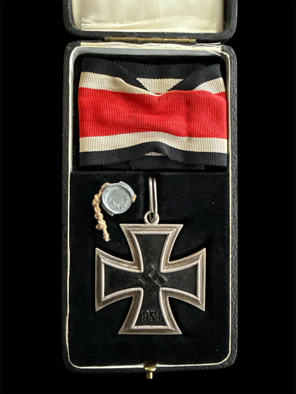 Juncker 800 L/12 Knights Cross With Original Case