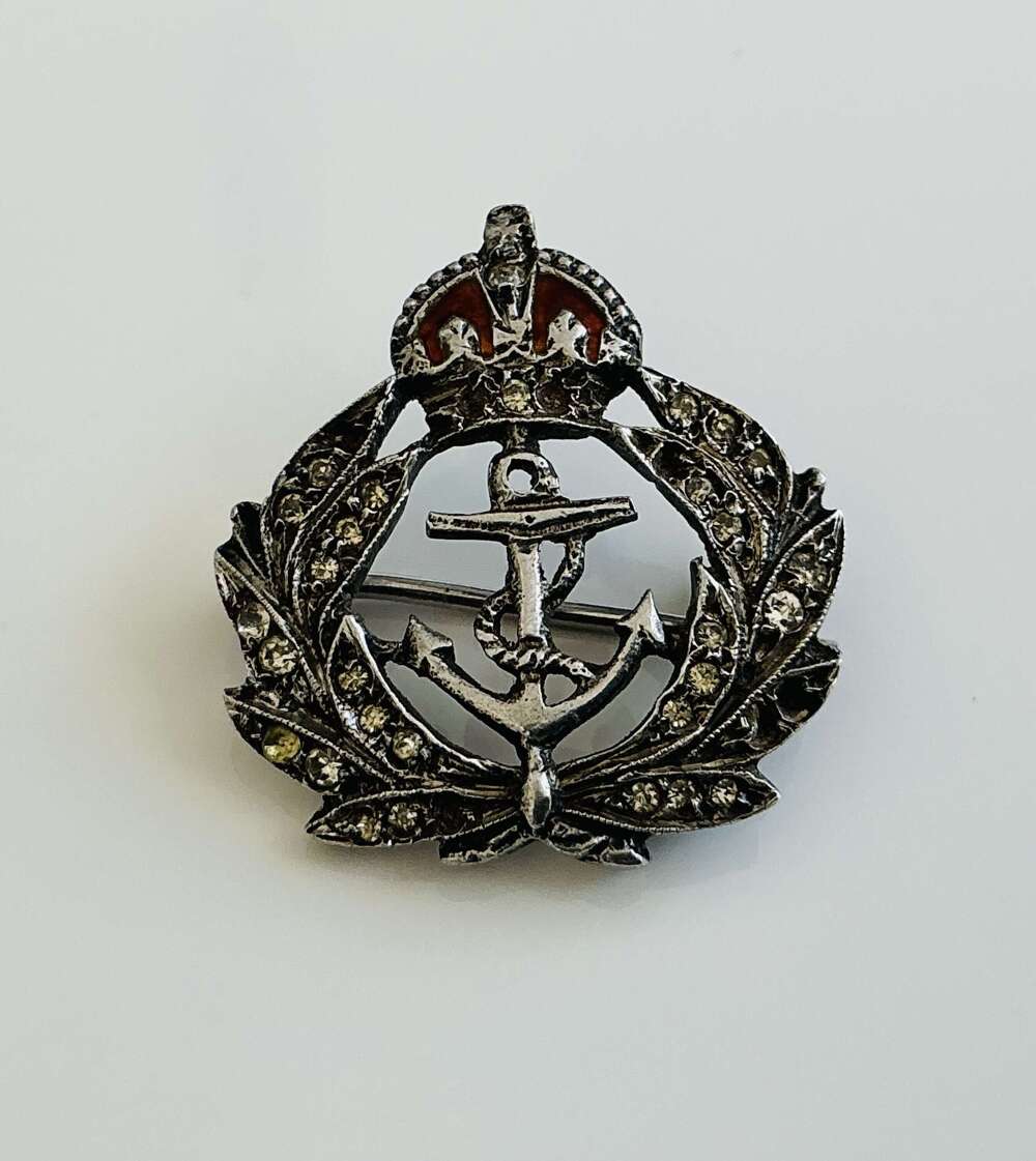 Navy Sweetheart Brooch Kings Crown