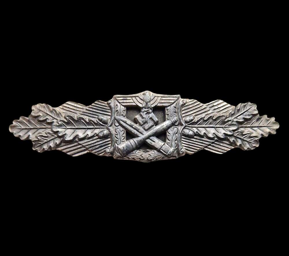 Scarce "6 dot" Close Combat Clasp in Silver.
