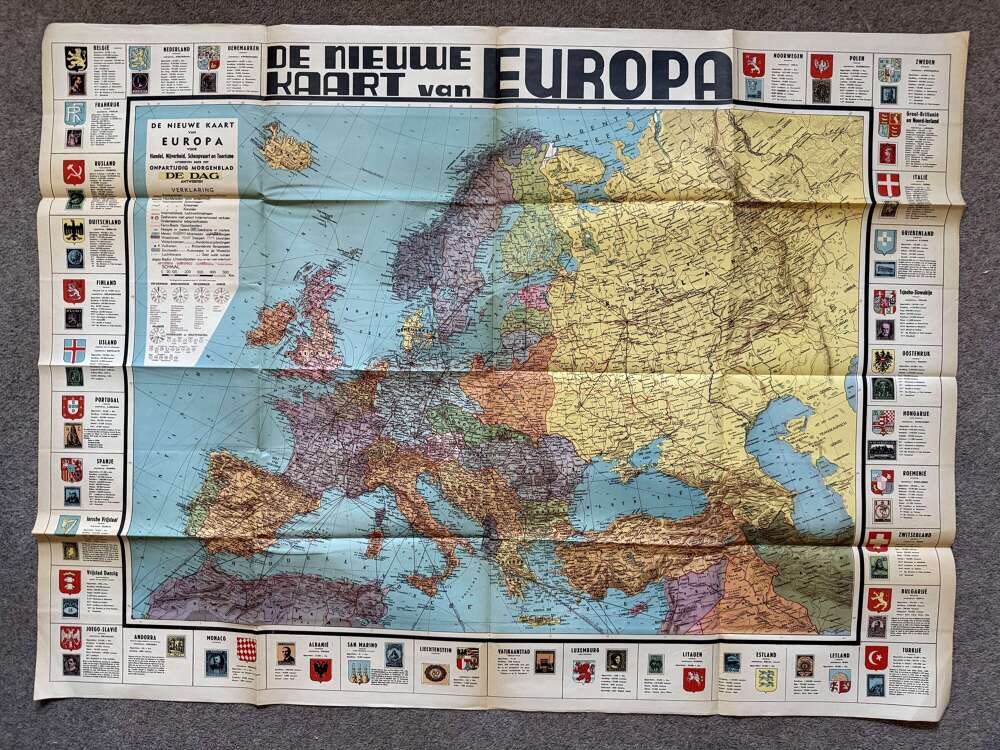 Pre-WWII Dutch &ldquo;De Nieuwe Kaart van Europa&rdquo; Folding Map c.1938 &ndash; De Dag Antwerp