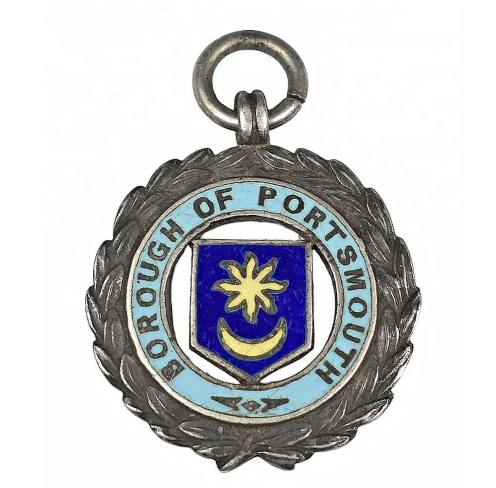 Boer War Borough Of Portsmouth Naval Brigade Silver & Enamel Tribute Medal