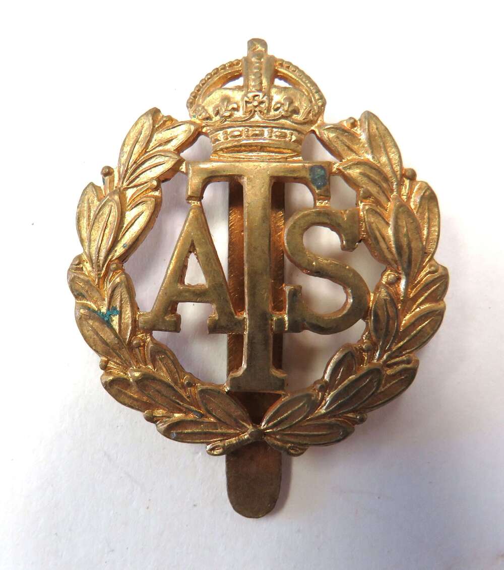 WW2 Womens A.T.S Cap Badge