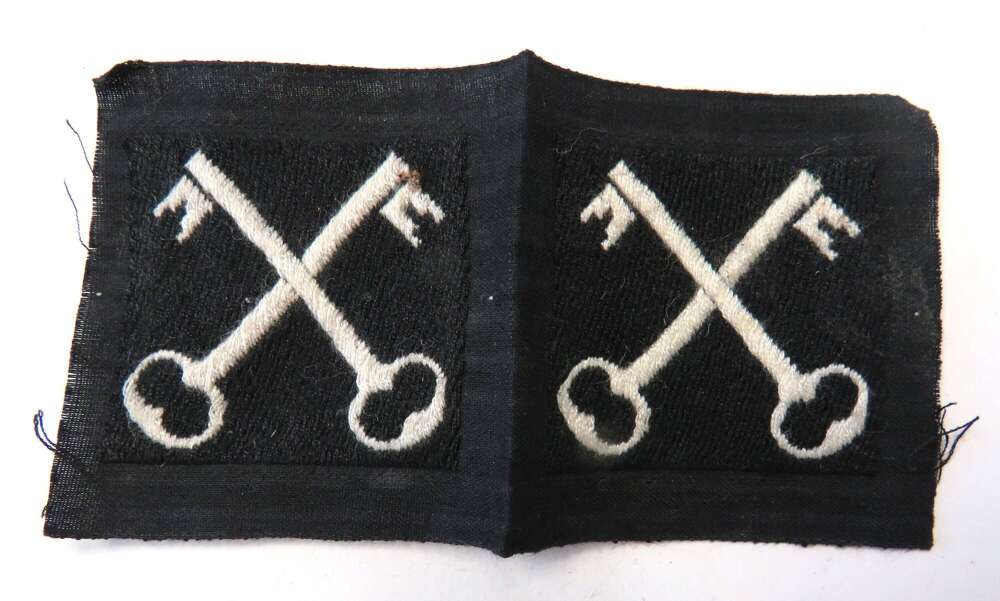 WW2 Uncut Pair of 2nd Infantry Division Formation Badges