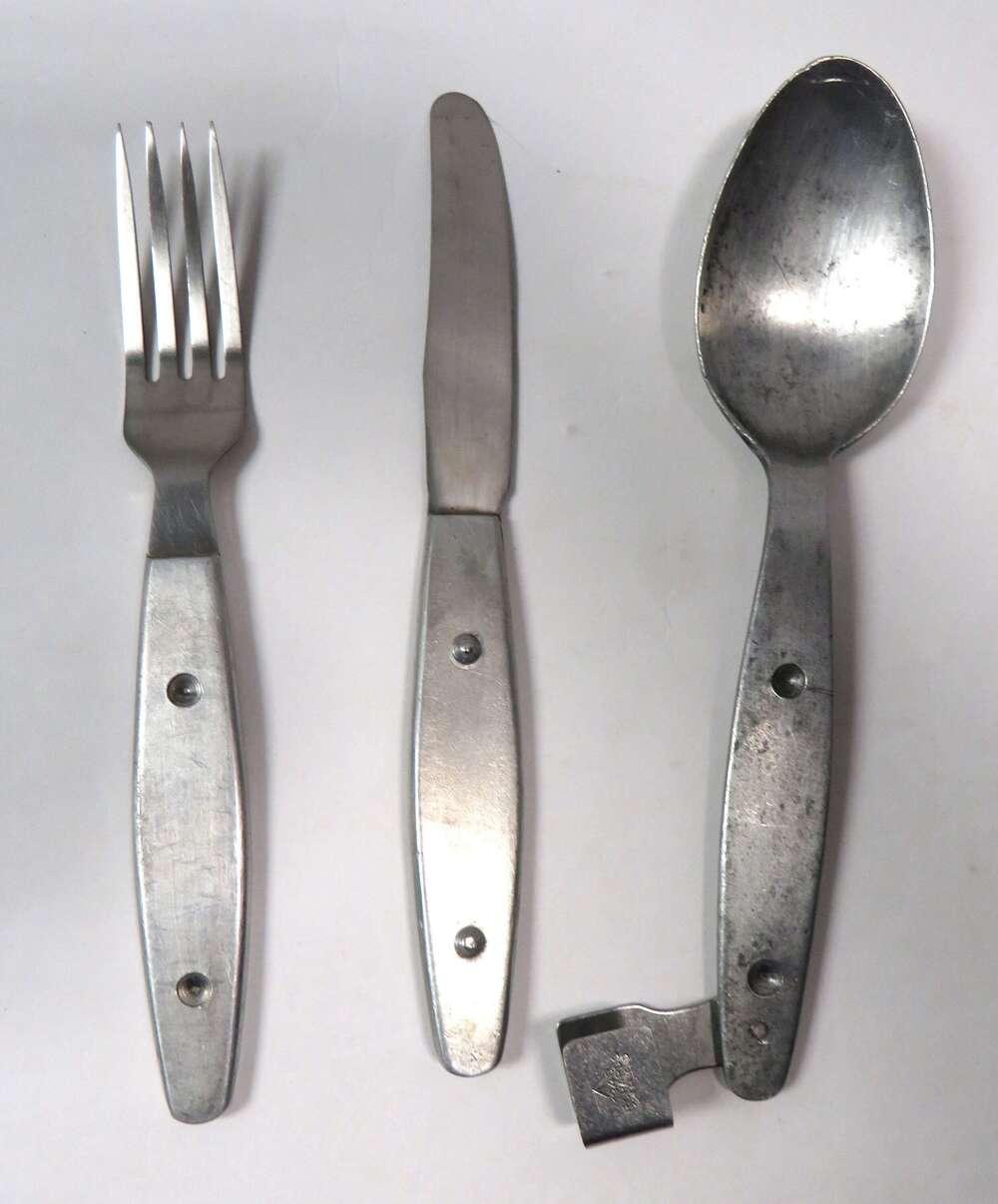 WW2 British Army Field Cutlery Set Dated 1945