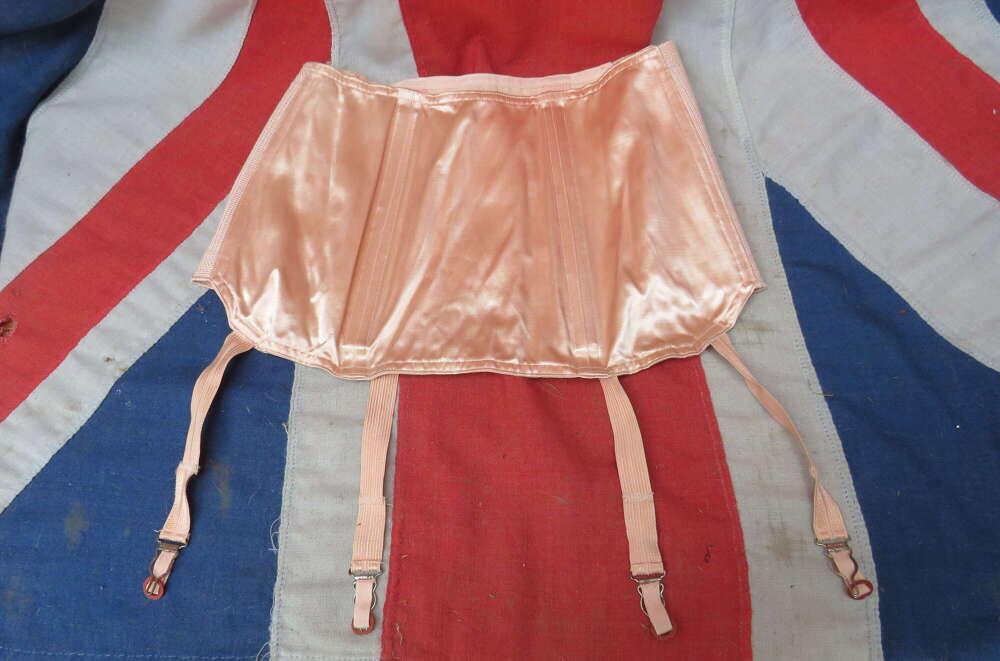 Vintage CC41 Utility Ladies Satin Corset Girdle Size 26 Type 9 WWII 1940s