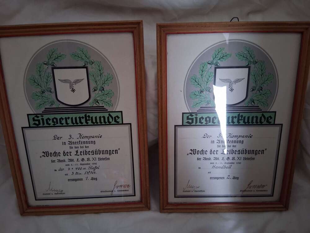 WW2 Third Reich Luftwaffe certificates pair