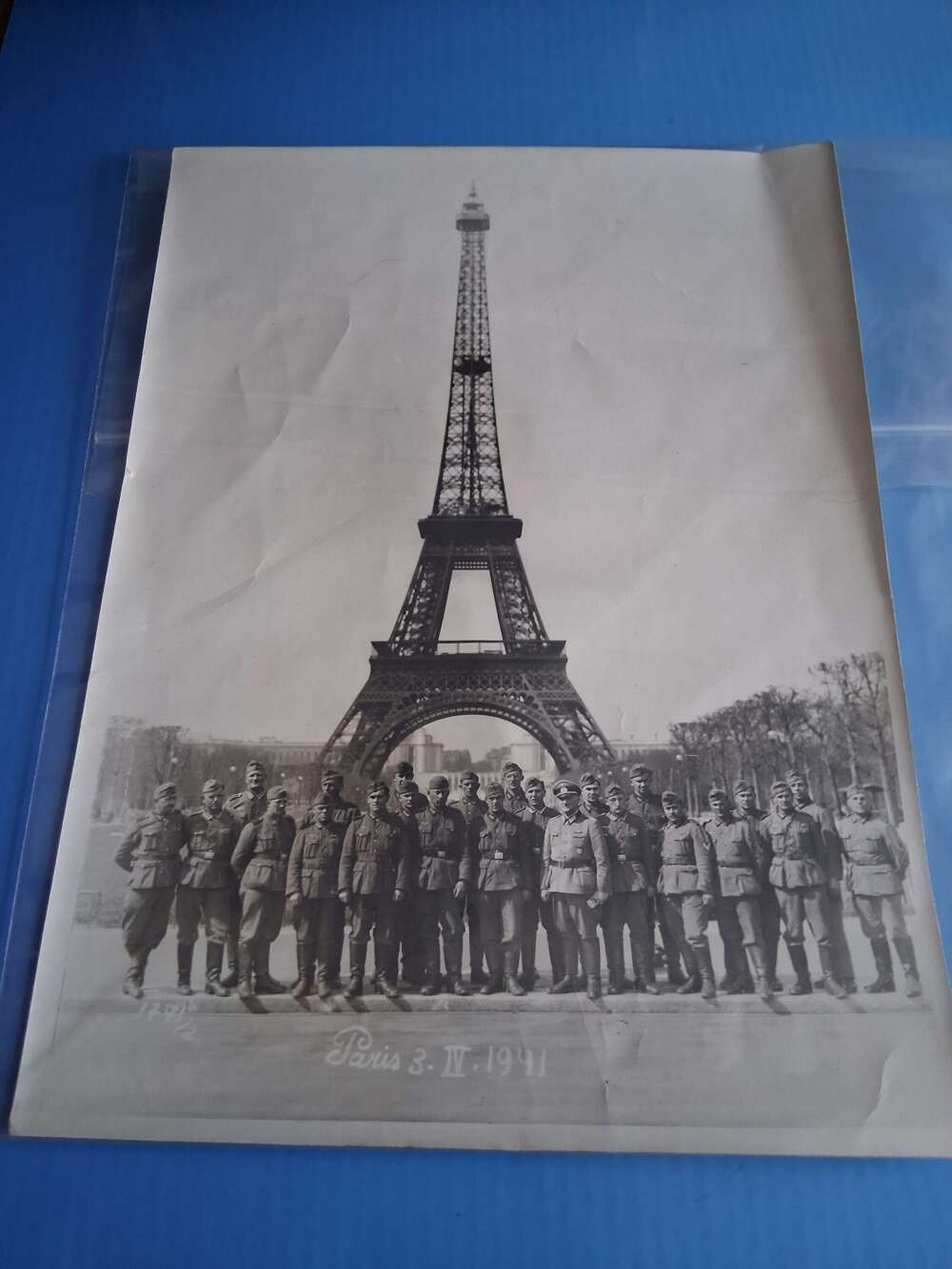 WW2 German third Reich Eiffel tower group picture