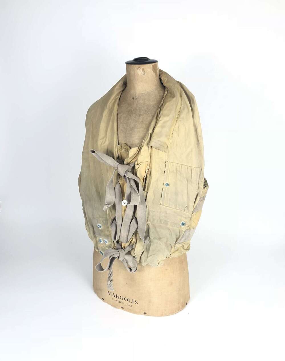 WW2 Original RAF Aircrew 1941 Pattern Mae West. Early Pattern