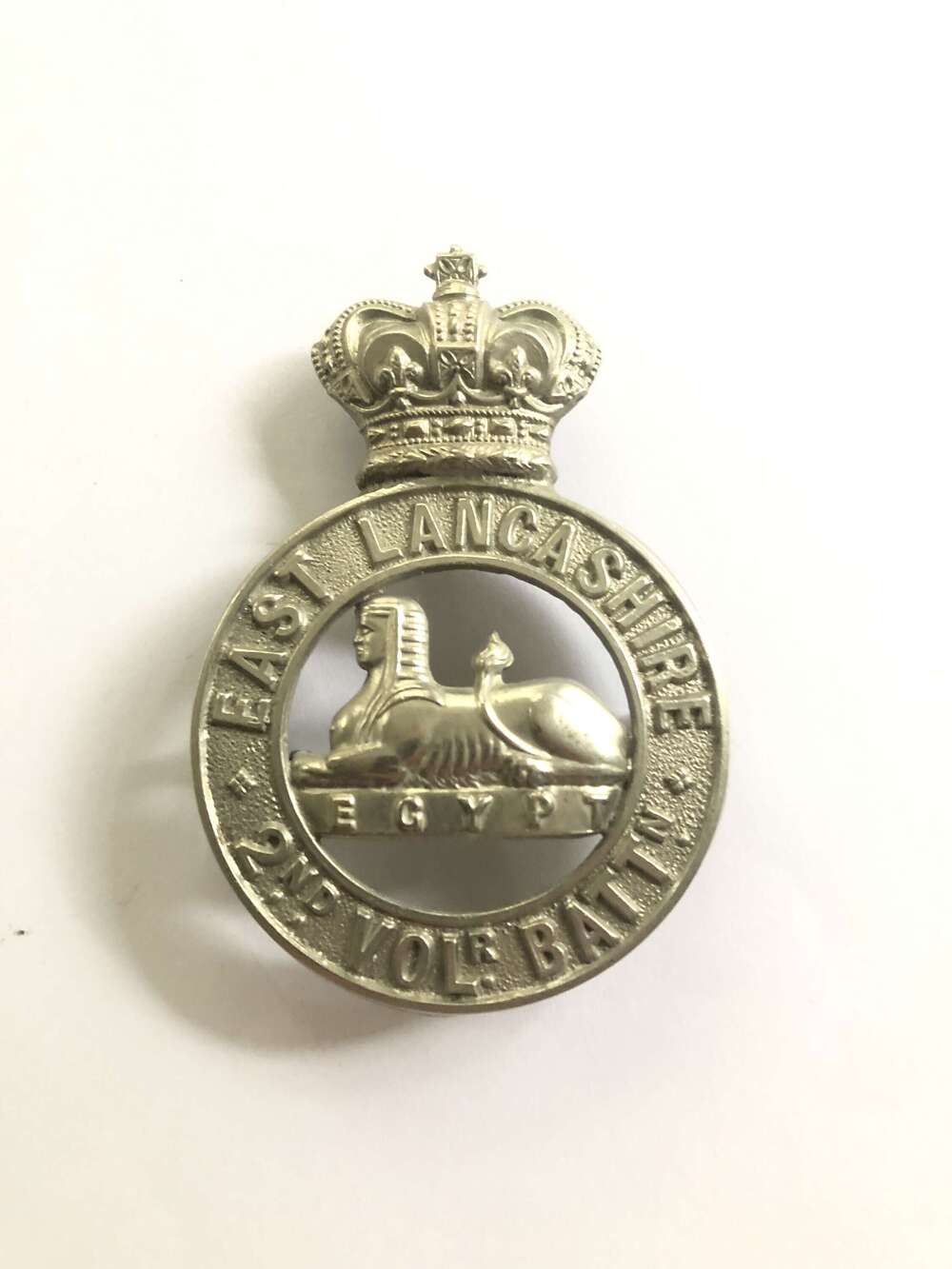 2nd (Burnley) VB East Lancashire Regiment Victorian glengarry badge c. 1889-96