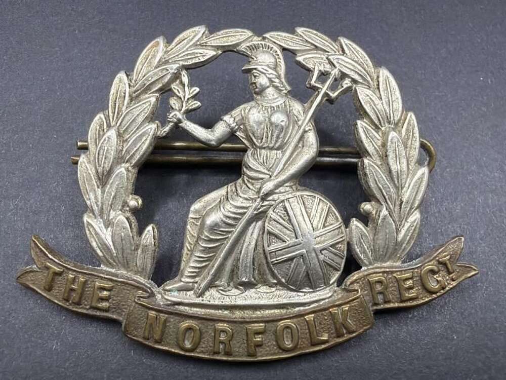 WW1 Norfolk Regiment Cap Badge