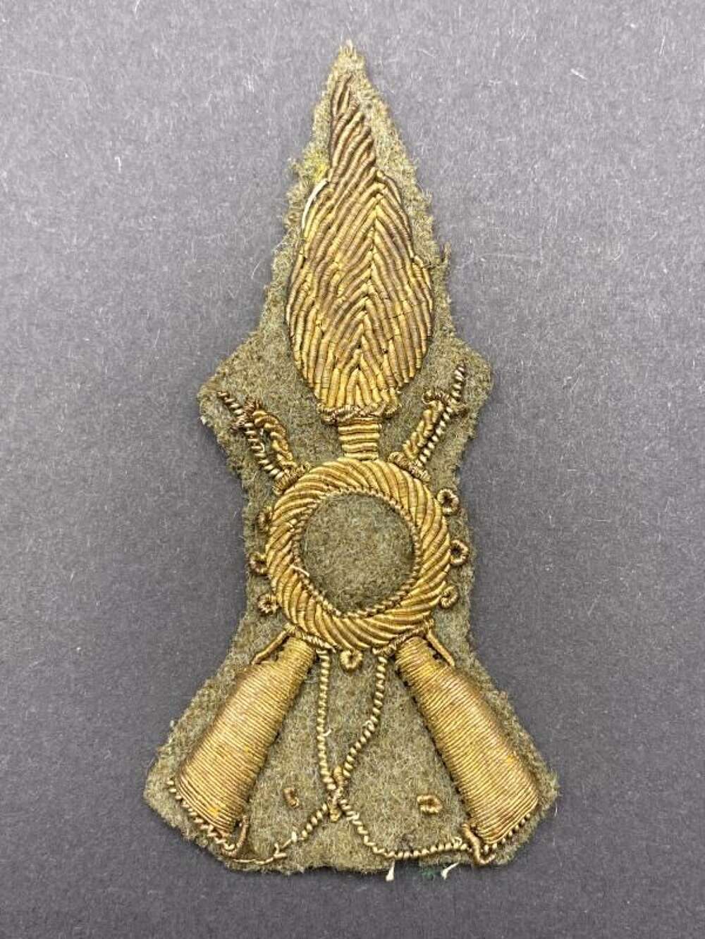 Italian Army Infantryman&acirc;s Cloth Cap Badge