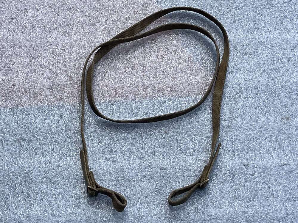 36) Good Used Original WW2 British Military Issue Khaki Webbing Binocular Neck Strap