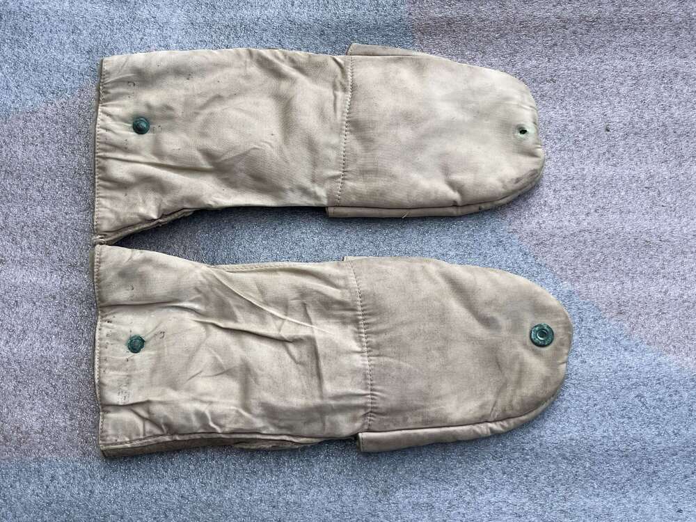39) Good Original WW2 ATS Issue Cold Weather Mittens/Fingerless Gloves