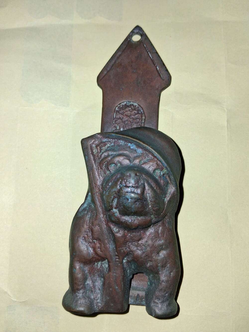 Ww1/ ww2 trench art Tommy helmet dog