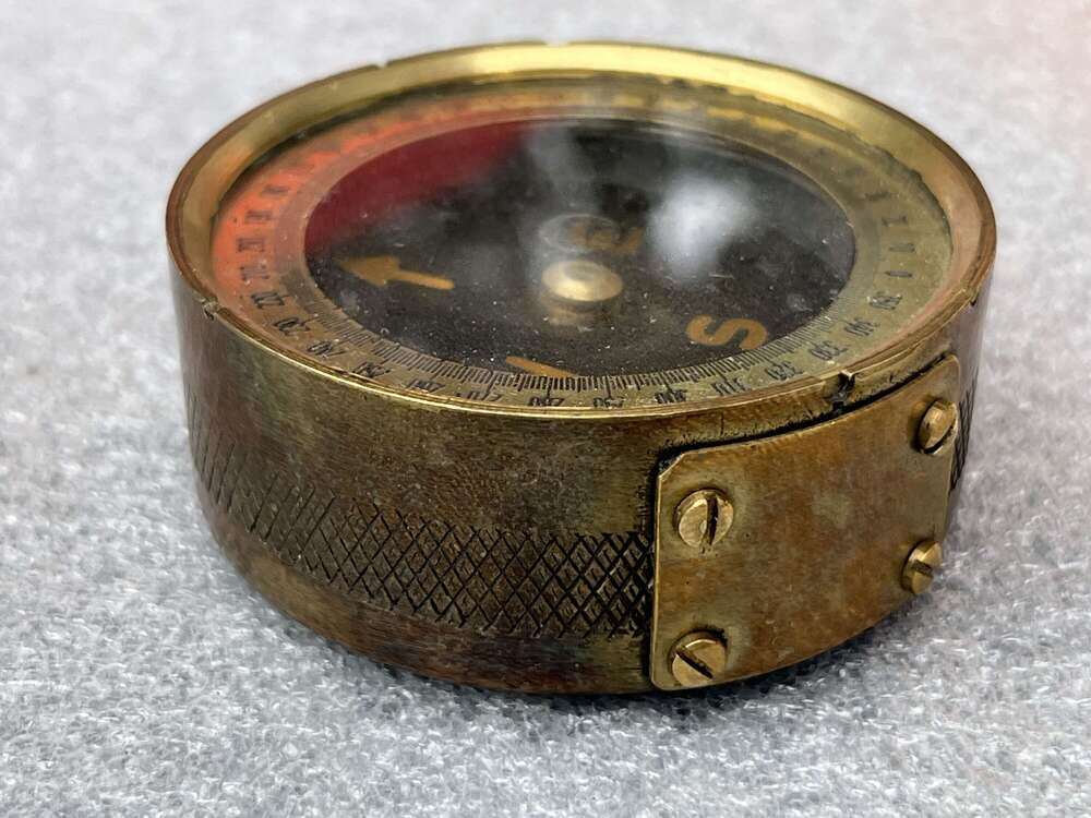 92) Excellent Original WW2 Indian Made MKII Marching Compass 1944