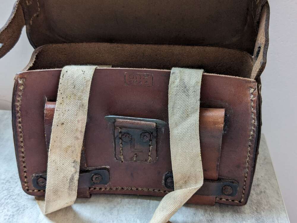 German Medic&rsquo;s Pouch, 1944