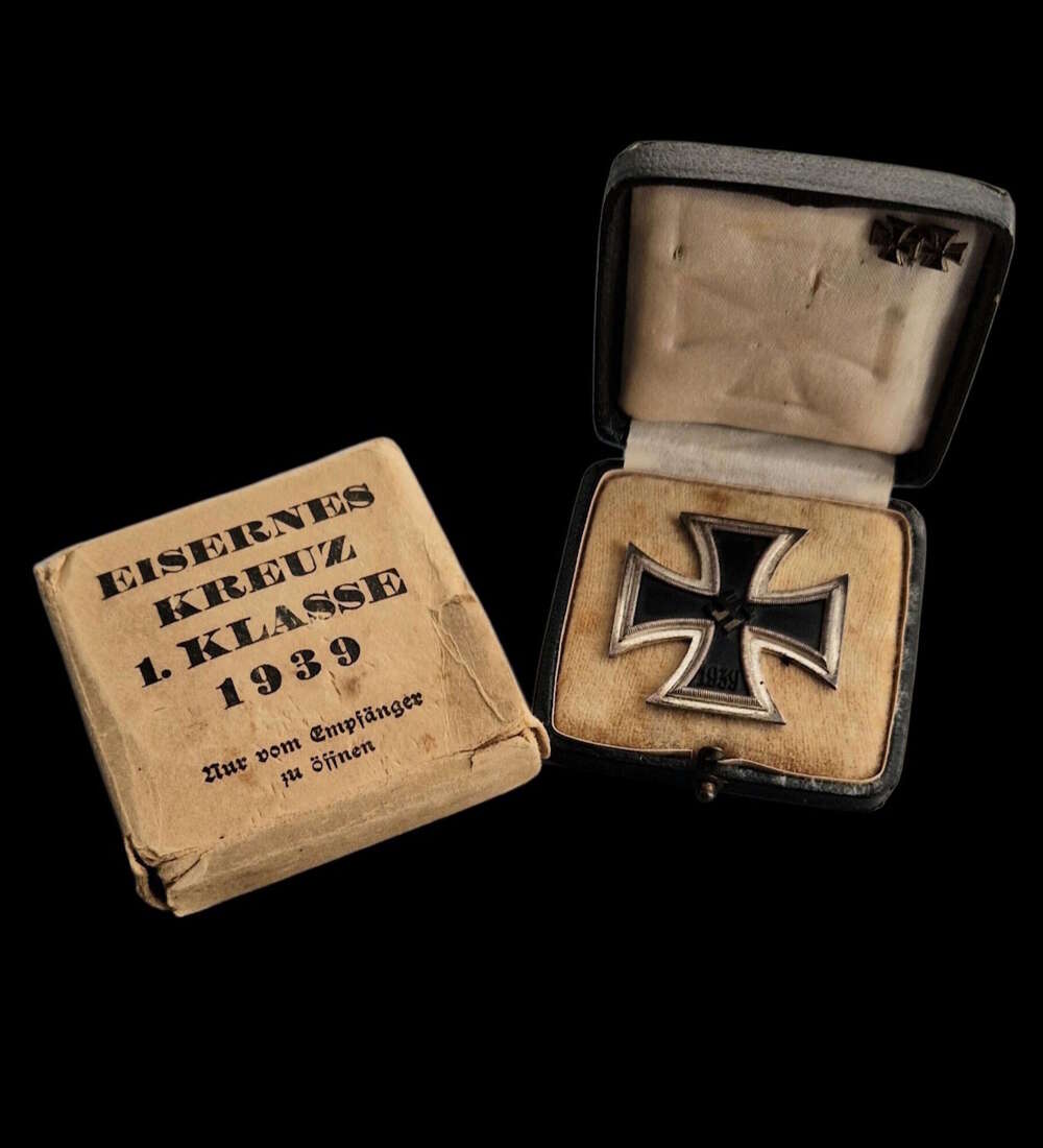 Rare 1939 Iron Cross First Class with original case and shipping carton by W&L