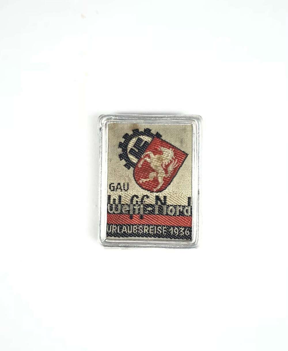 WW2 German DAF Hanover District Fund Raising 1936 Badge
