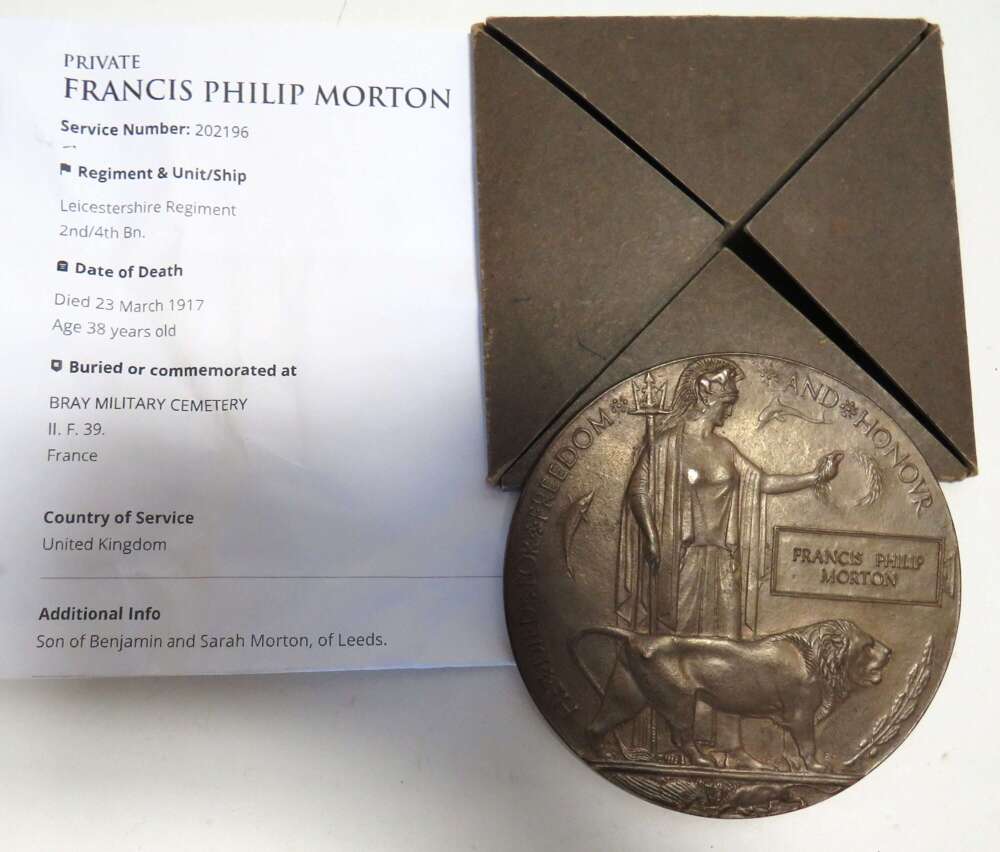 WW1 Casualty Death Plaque F.M.Morton 2 / 4 Leicestershire Regiment 1917
