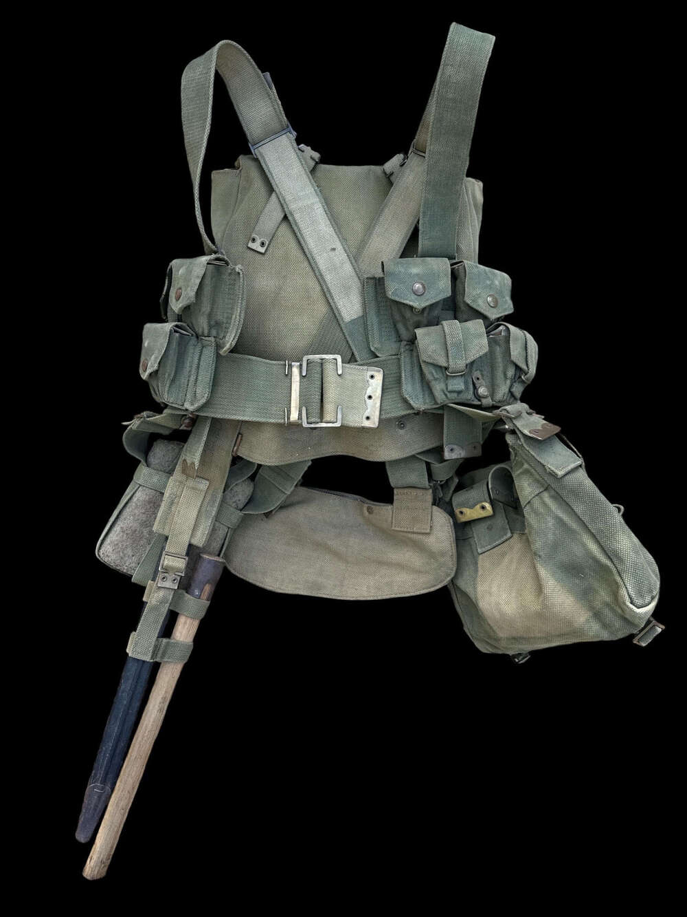 Complete Set of WW1 British 1908 Pattern Webbing with Entrenching Tool and 1907 Bayonet.