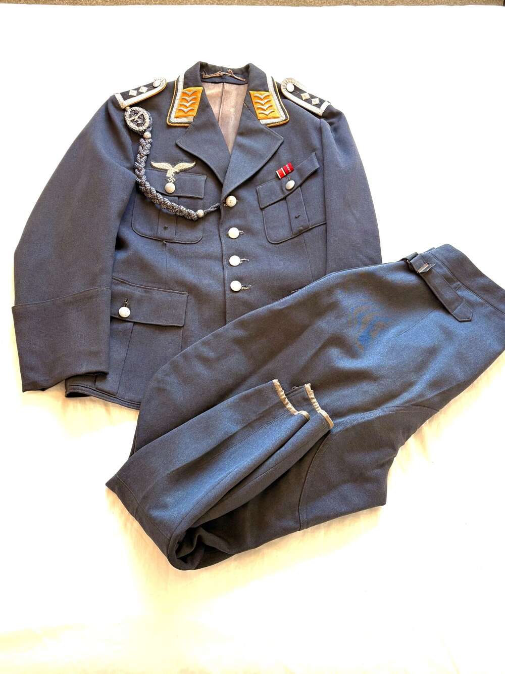 AUTHENTIC WWII THIRD REICH OBERFELDWEBEL LUFTWAFFE TUNIC SET.