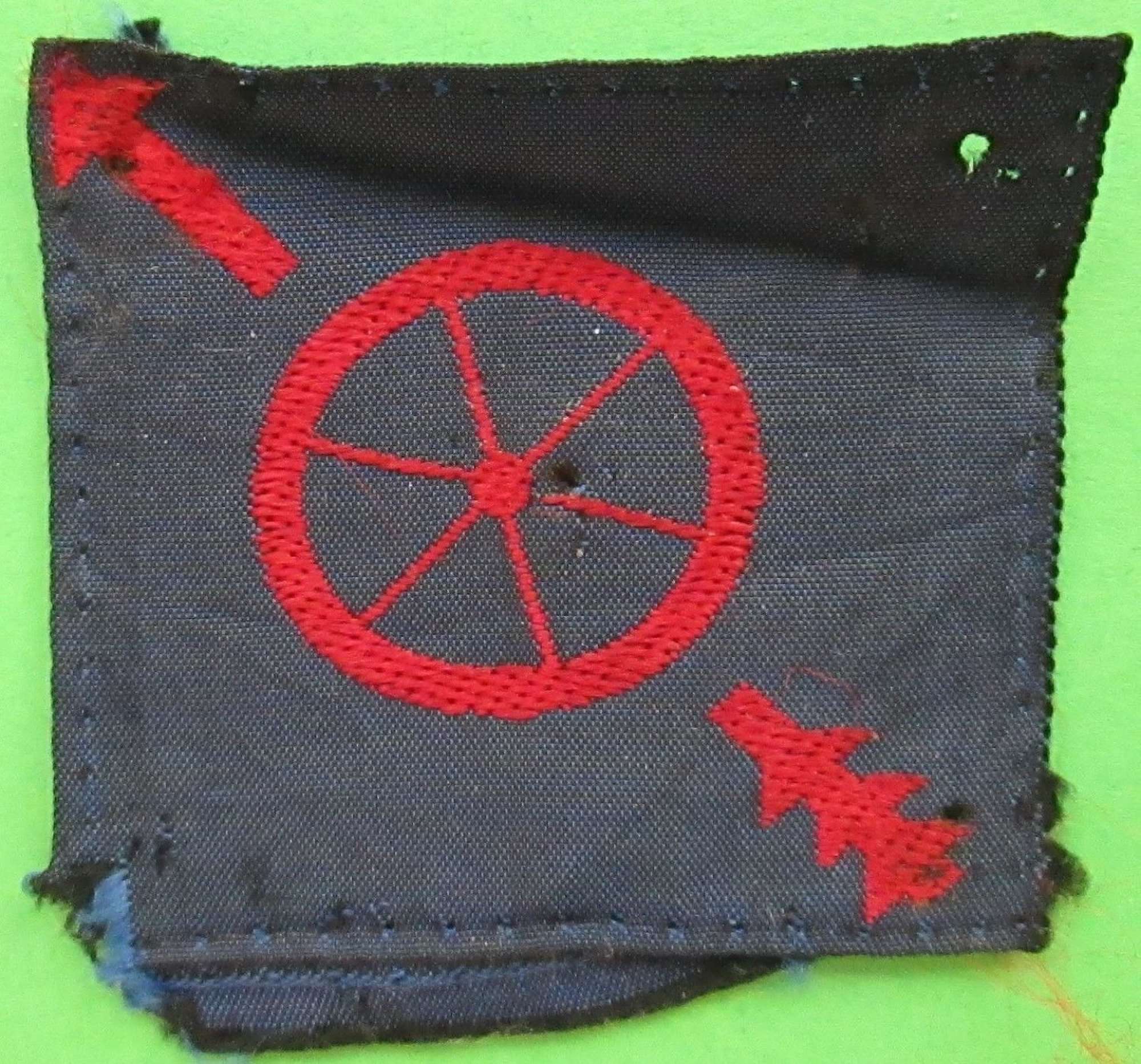 A GOOD USED 5TH ARMY GROUP ROYAL ARTILLERY FORMATION PATCH