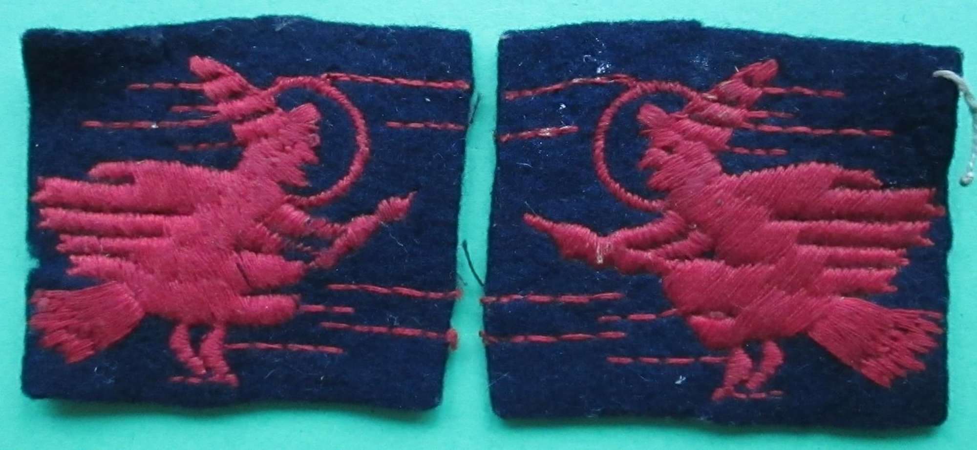 A PAIR OF 2ND PATTERN 2ND ANTI-AIRCRAFT DIVISION PATCHES